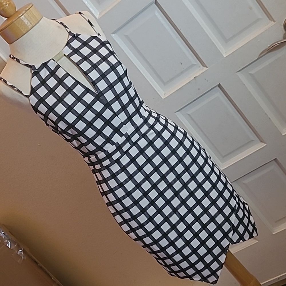 Black and white dress/  size S/ brand Depri